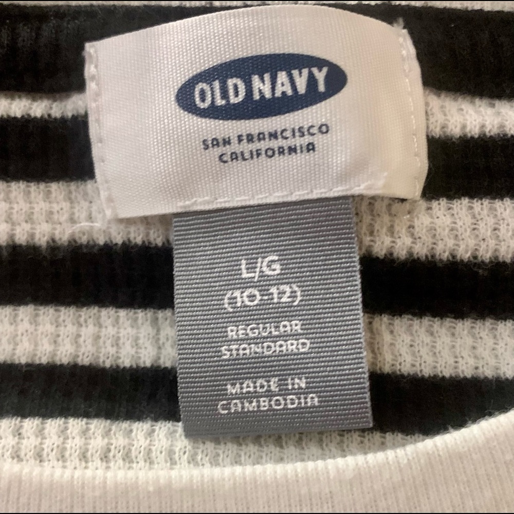 Girls’ Old Navy Thermal Top - Picture 3 of 3